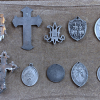 Set of 10 Vintage Cast Medals & Crosses - for your own Creations!