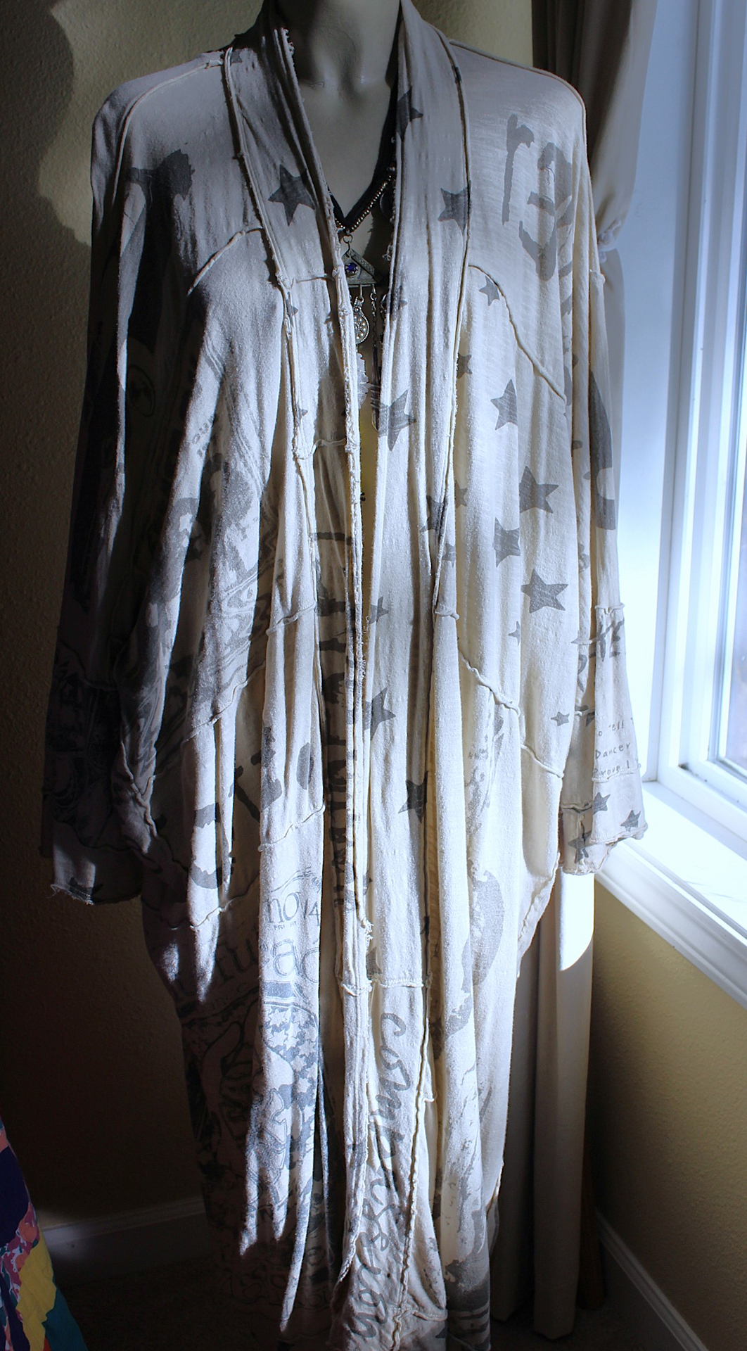 Rare Vintage Magnolia Pearl Graphic Duster Kimono - One Size Fits All