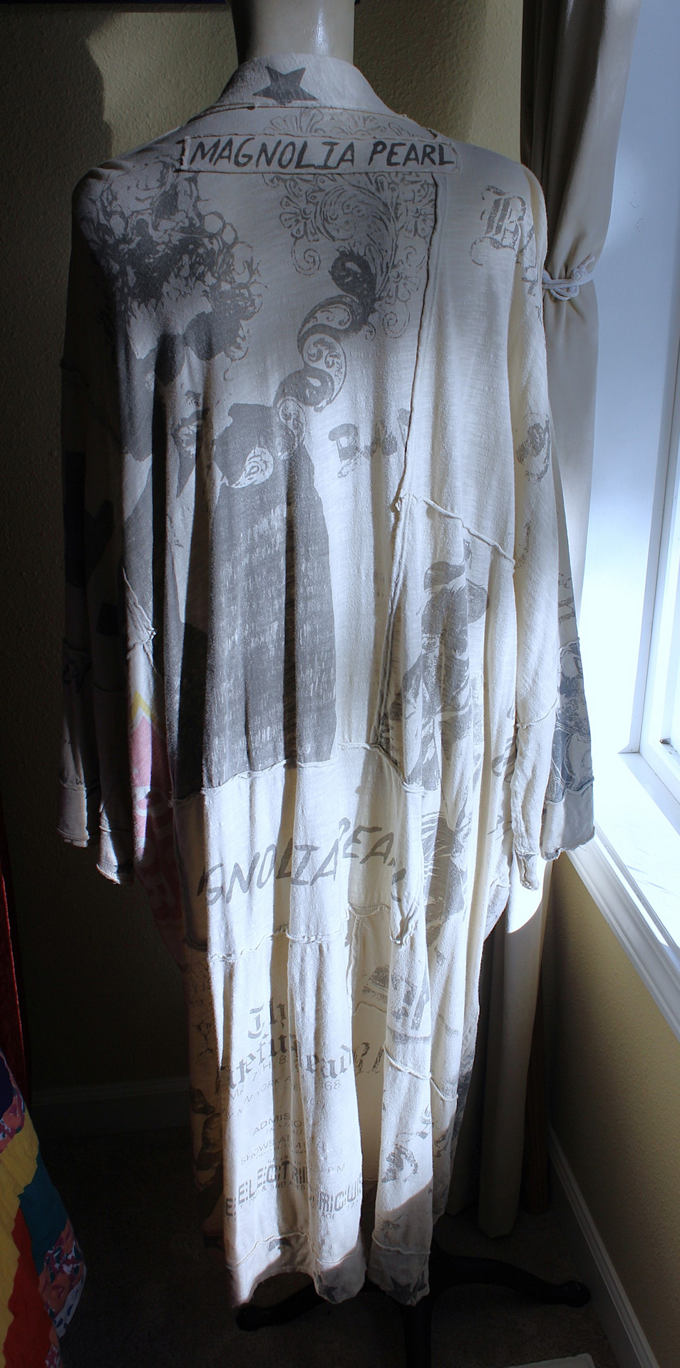 Rare Vintage Magnolia Pearl Graphic Duster Kimono - One Size Fits All