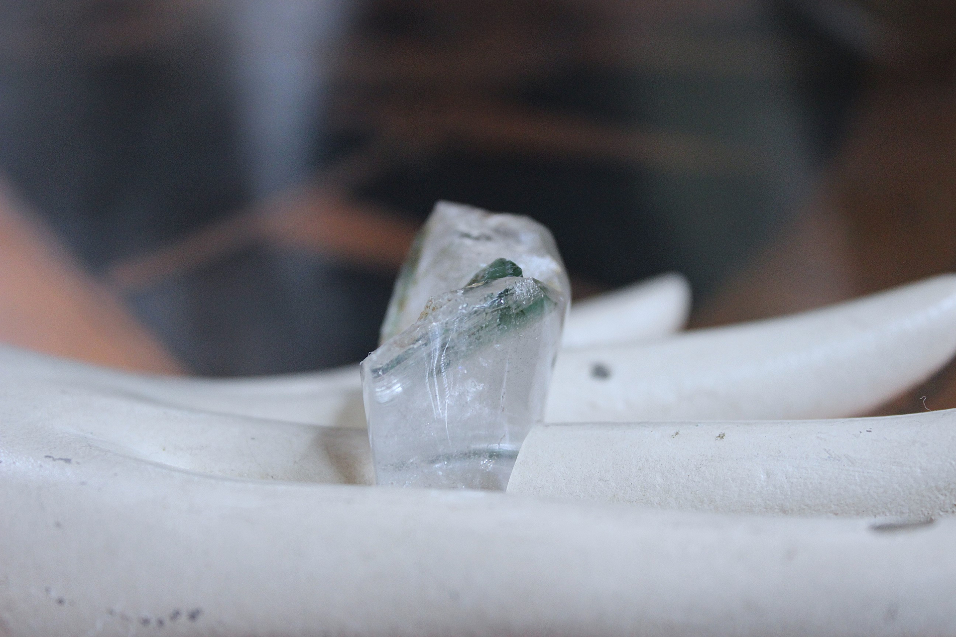 Rare Antique Clear Rock Quartz and Green Barrel Tourmaline Ring - size 8