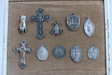 Set of 10 Vintage Cast Medals & Crosses - for your own Creations!